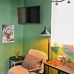 Your Place - твоето място - Tvoeto Myasto