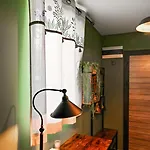 Your Place - твоето място - Tvoeto Myasto