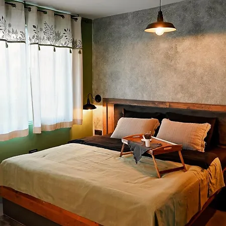 Your Place - твоето място - Tvoeto Myasto